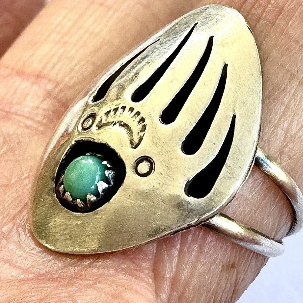 Navajo Bear Paw Turquoise Ring Sz 7‎ Signed Begay Shadowbox Sterling Native Amer